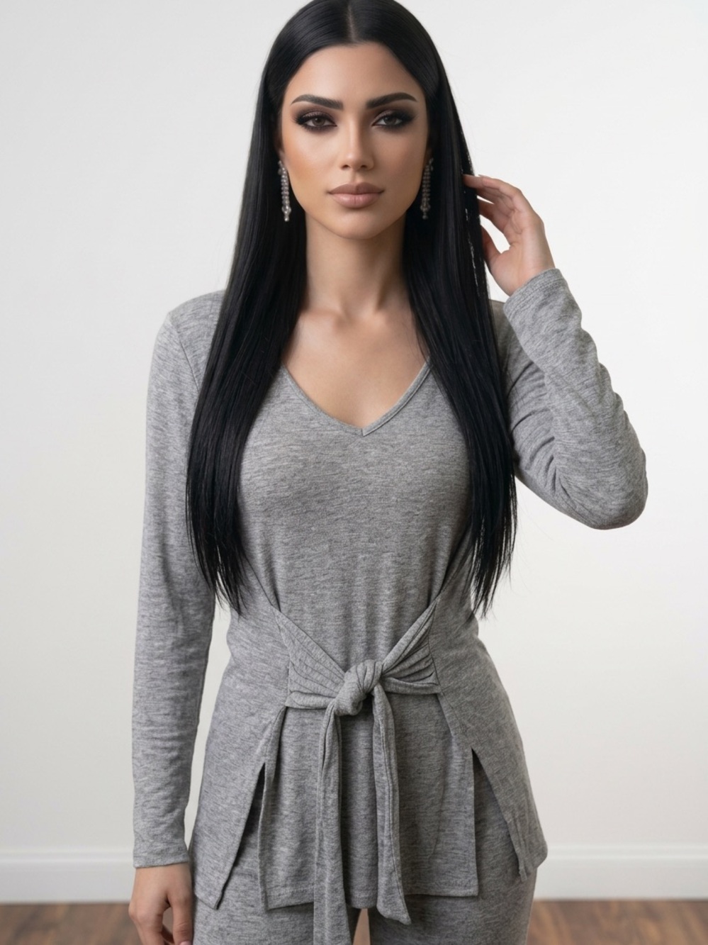 BB Dakota by Steve Madden Gray V‑Neck Tie‑Waist Long Sleeve Dress